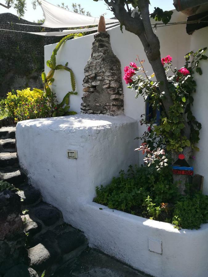 La Rosamarina Hotell Stromboli Eksteriør bilde